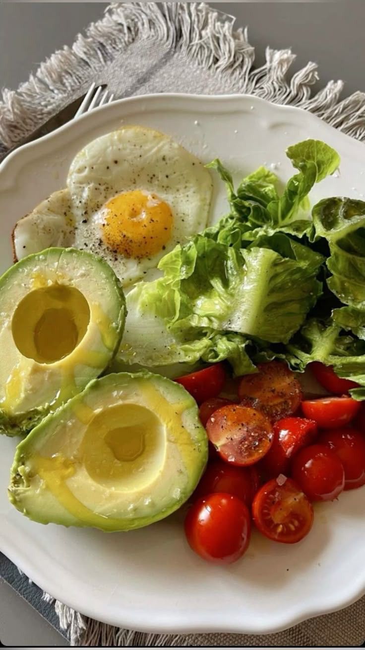 Bye-Bye Belly Fat: The Easiest & Tastiest Healthy Meals for a Flatter Tummy