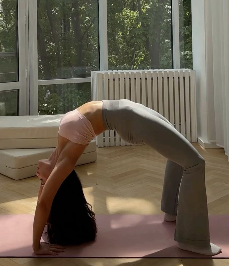 🧘‍♀️ 10-Minute Yoga Workouts That Actually Burn Calories